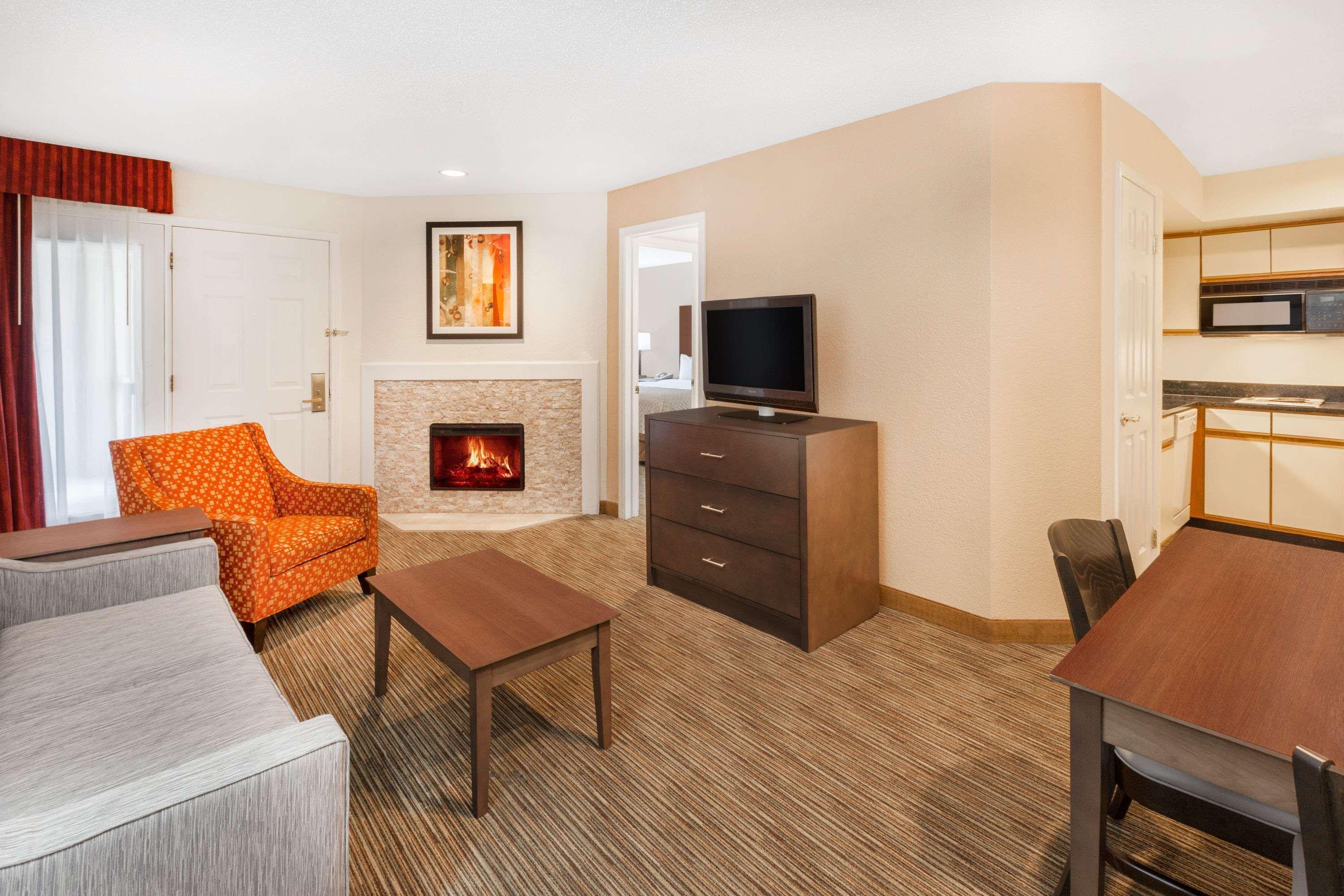 Affordable Suites Of America Detroit-Warren Ngoại thất bức ảnh